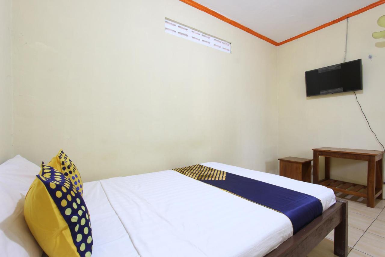 Oyo 92231 Penginapan Tanjung Alang Syariah Μακασάρ Εξωτερικό φωτογραφία