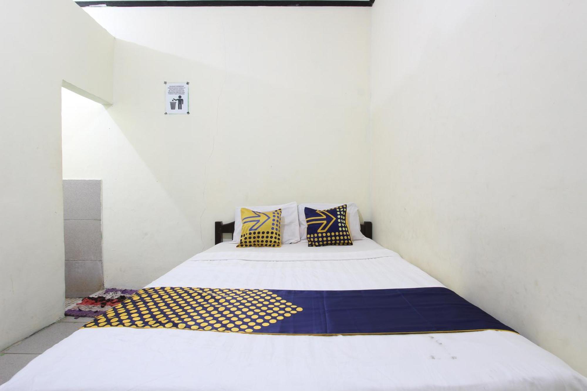 Oyo 92231 Penginapan Tanjung Alang Syariah Μακασάρ Εξωτερικό φωτογραφία